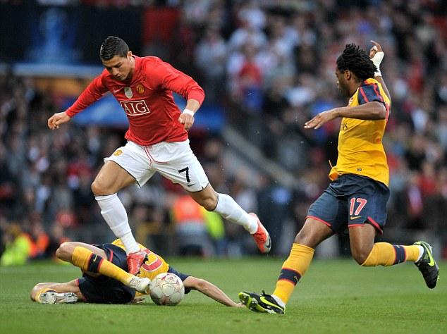 NBA官方年度十大巨星：亚约华前三东契奇仅第8 詹库杜集体落选