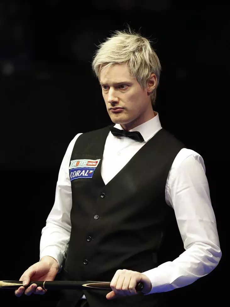 舍伍德：我坚持谢什科不配为曼联踢球，踢伯恩利只是偶然爆发