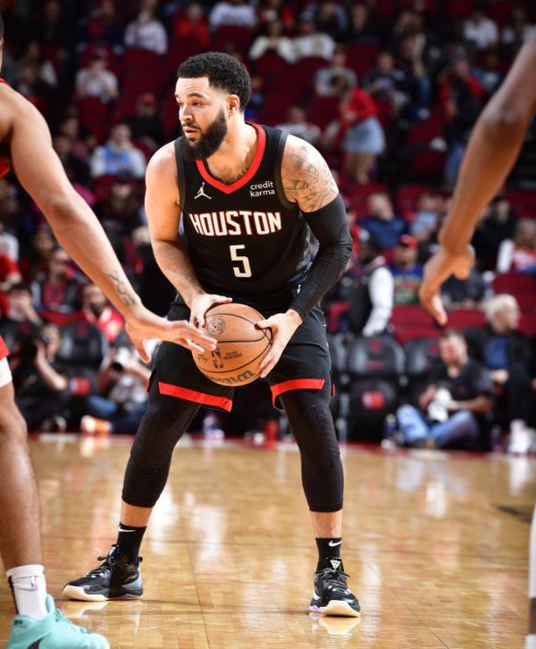 防守端首压 防守端首压